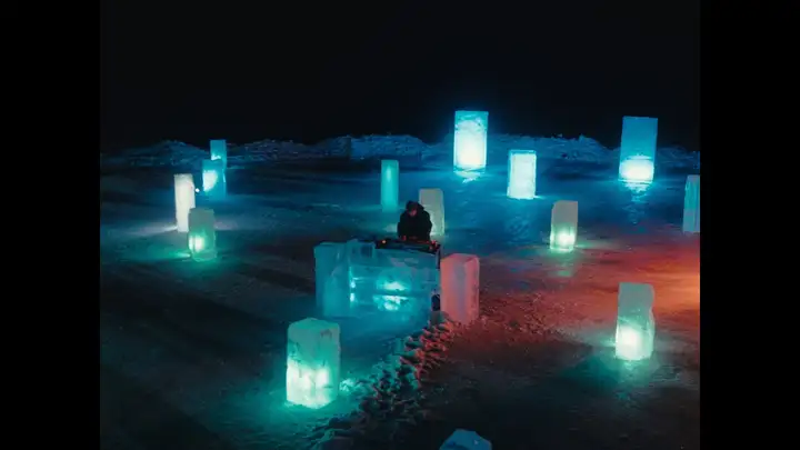 DJ set on Frozen Lake with 27 Ice Blocks (Fehrplay)
